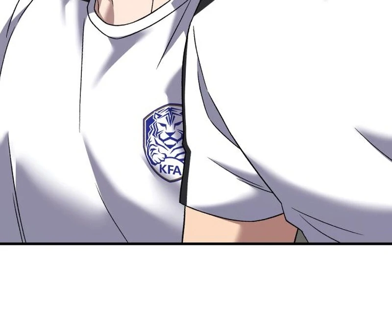 The genius midfielder’s passes are special chapter 27 page 162